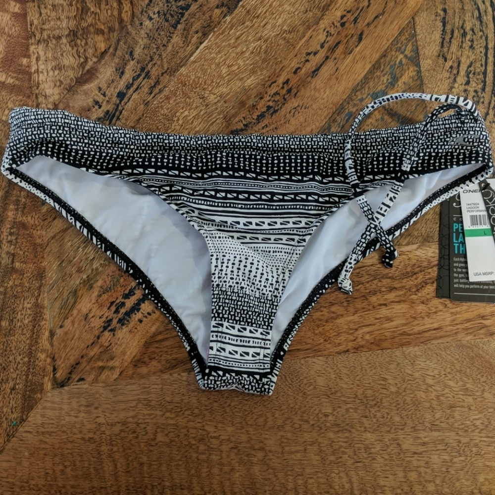 Oneil NWT cheeky bikini bottom